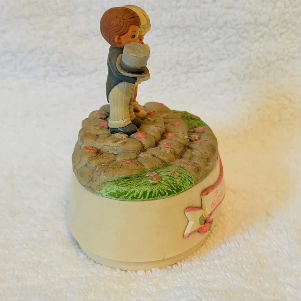 Vintage Enesco Here Comes the Bride musical figurine